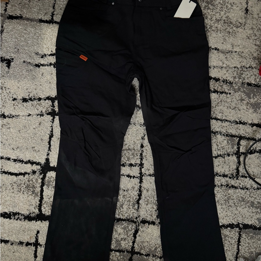 Men's Black Cargo Pants - Durable Everyday Workwear